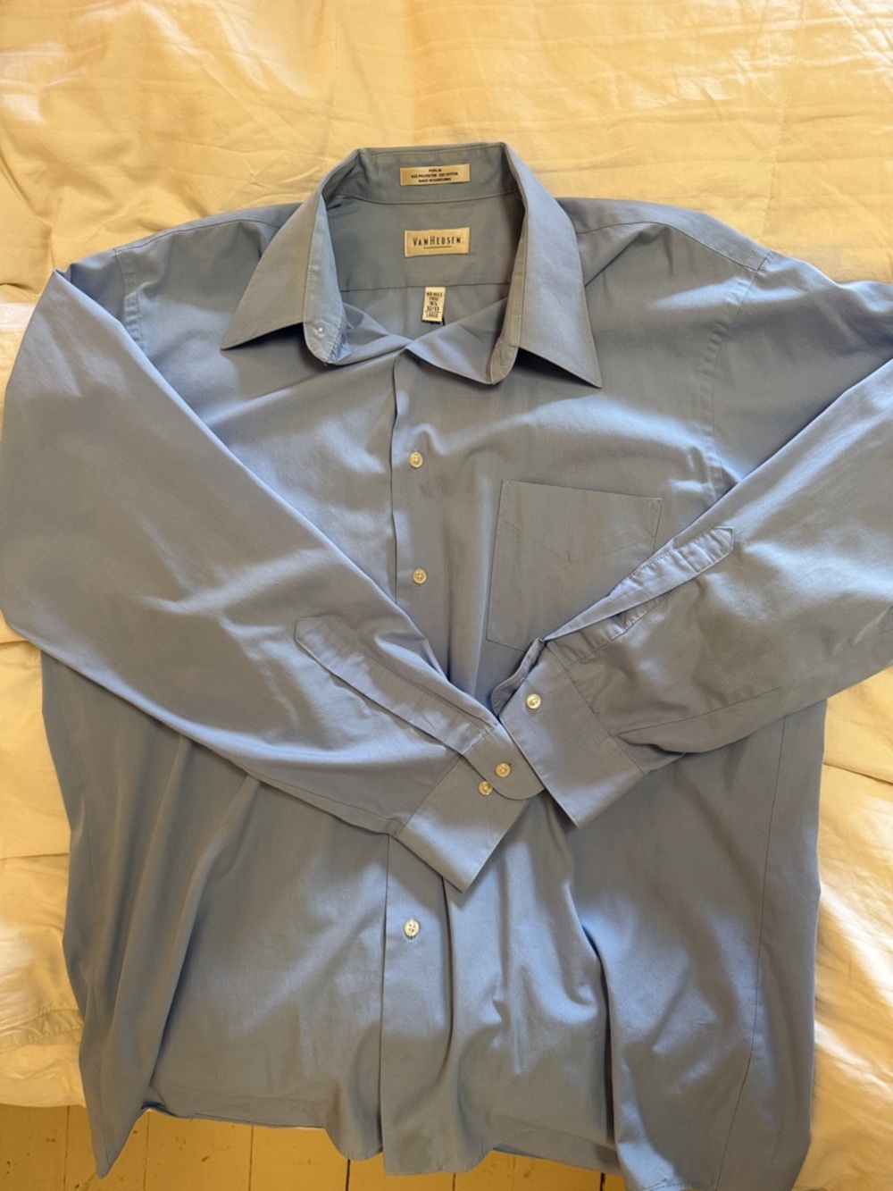 Van Heusen Men's Sky Blue Long-Sleeve Dress Shirt